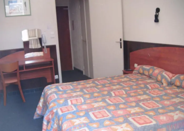 Hotel Central 3* ルルド